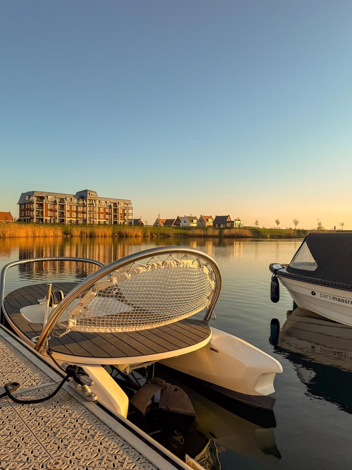 Parc Maasresidence Thorn Apartments Luaran gambar
